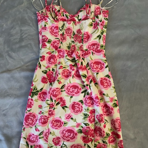 Zara Pink Floral Mini Dress with Green Accents - Picture 2 of 3